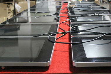 Le tissu fait des emplettes 32" fonction fixée au mur d'USB de Signage de Digital pour la publicité