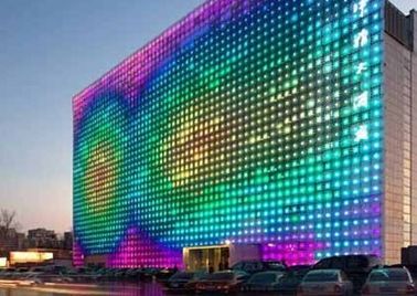 Écran d'affichage à LED de publicité extérieure de rideau en coutume P31.25 RVB LED